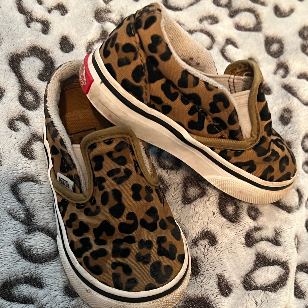 Cheetah 🐆 Vans